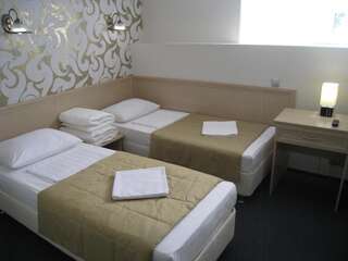 Гостиница Комфорт  Москва Улучшенный двухместный номер с 1 кроватью или 2 отдельными кроватями-2